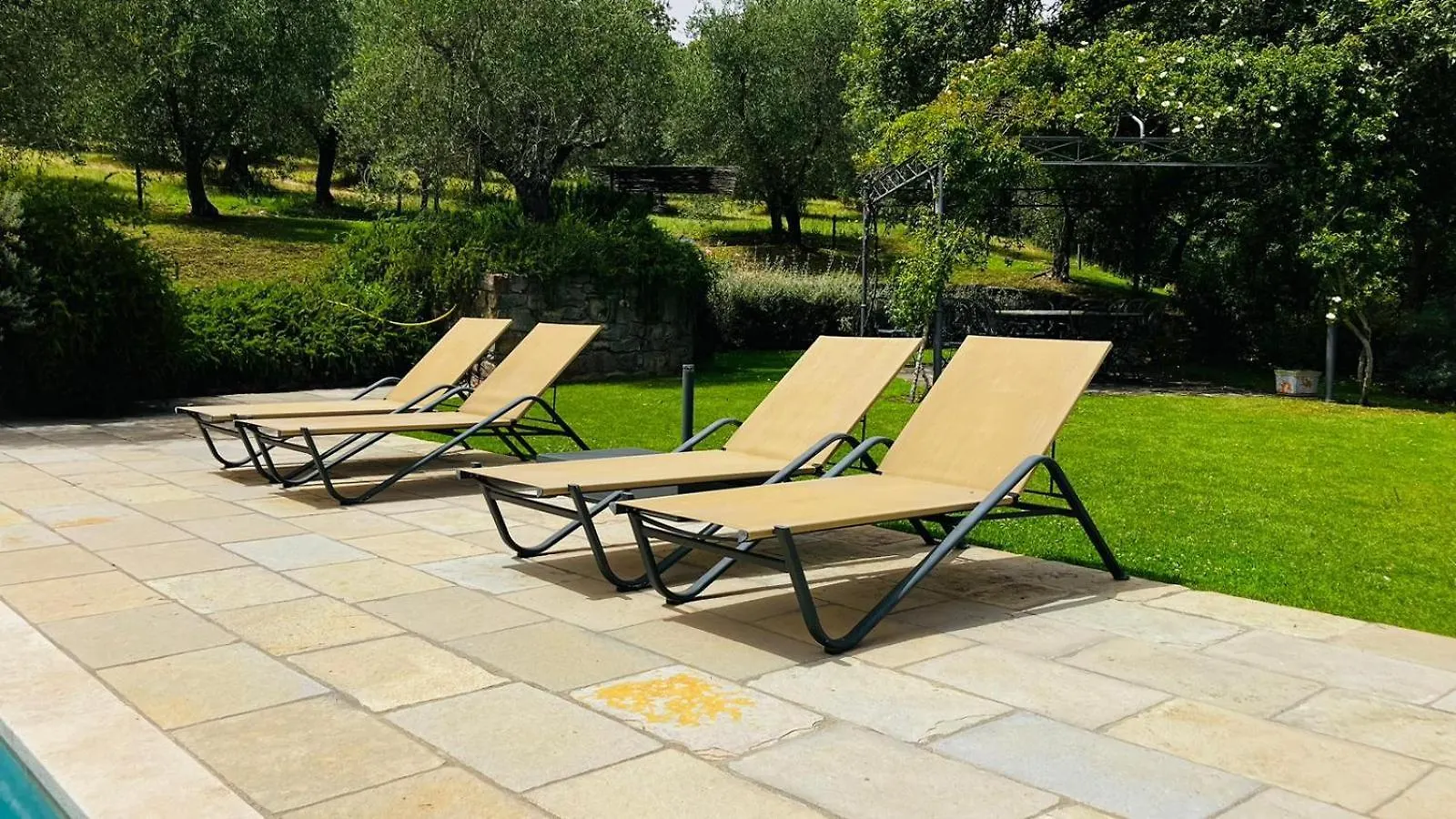 Il Fienile - Villa Intera 6 Posti, Relax, Natura, Piscina A Sfioro Rignano sullʼArno